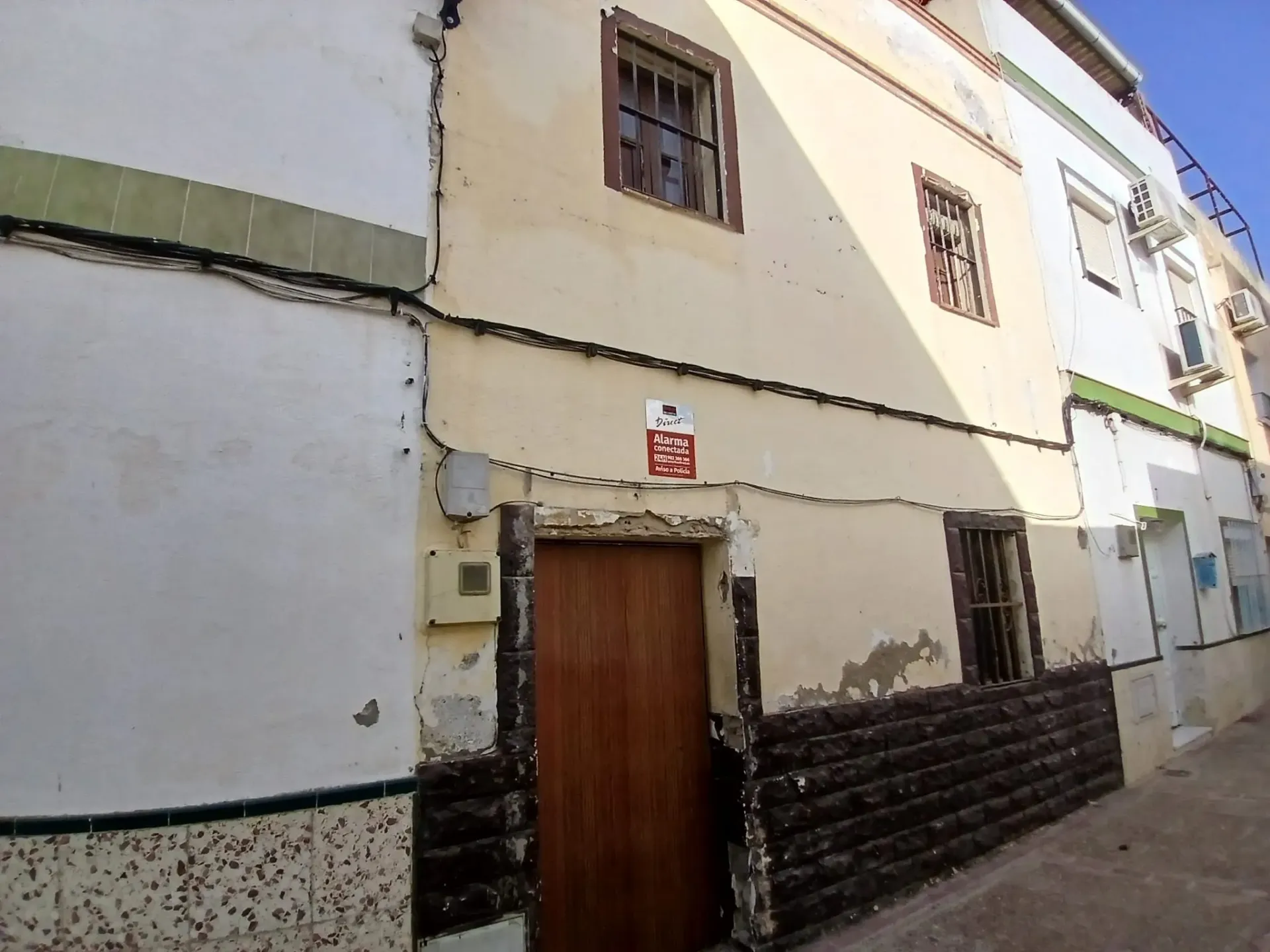 [60522289] Casa en venta en el centro de Alcalá del Río (Sevilla)